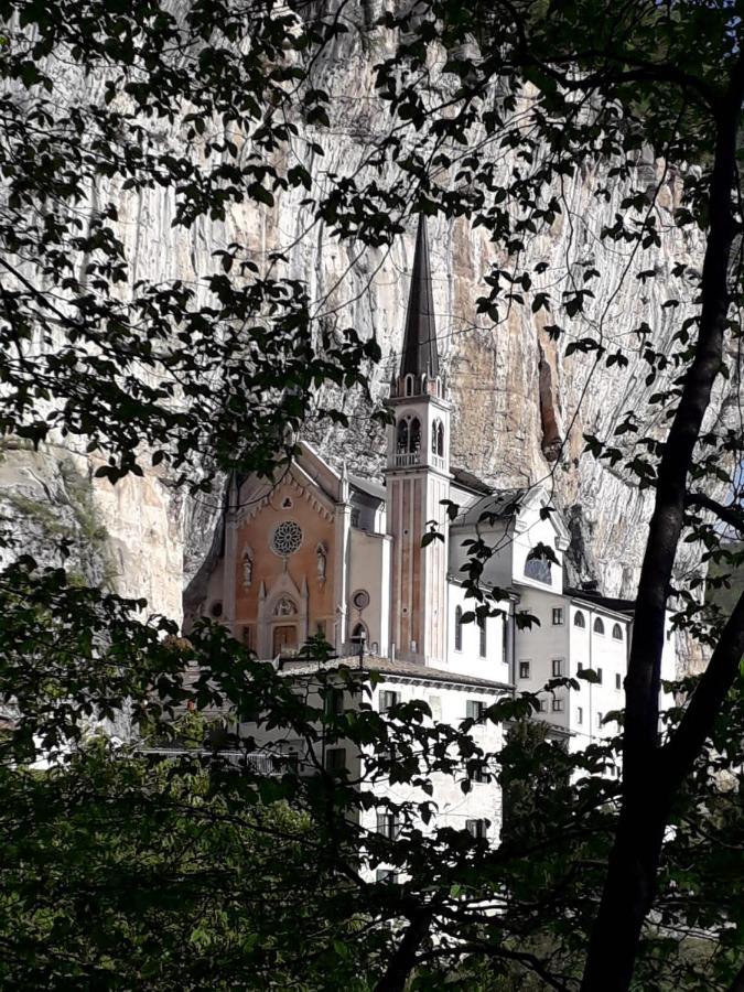 Casa Vacanze Al Borgo Caprino Veronese Luaran gambar